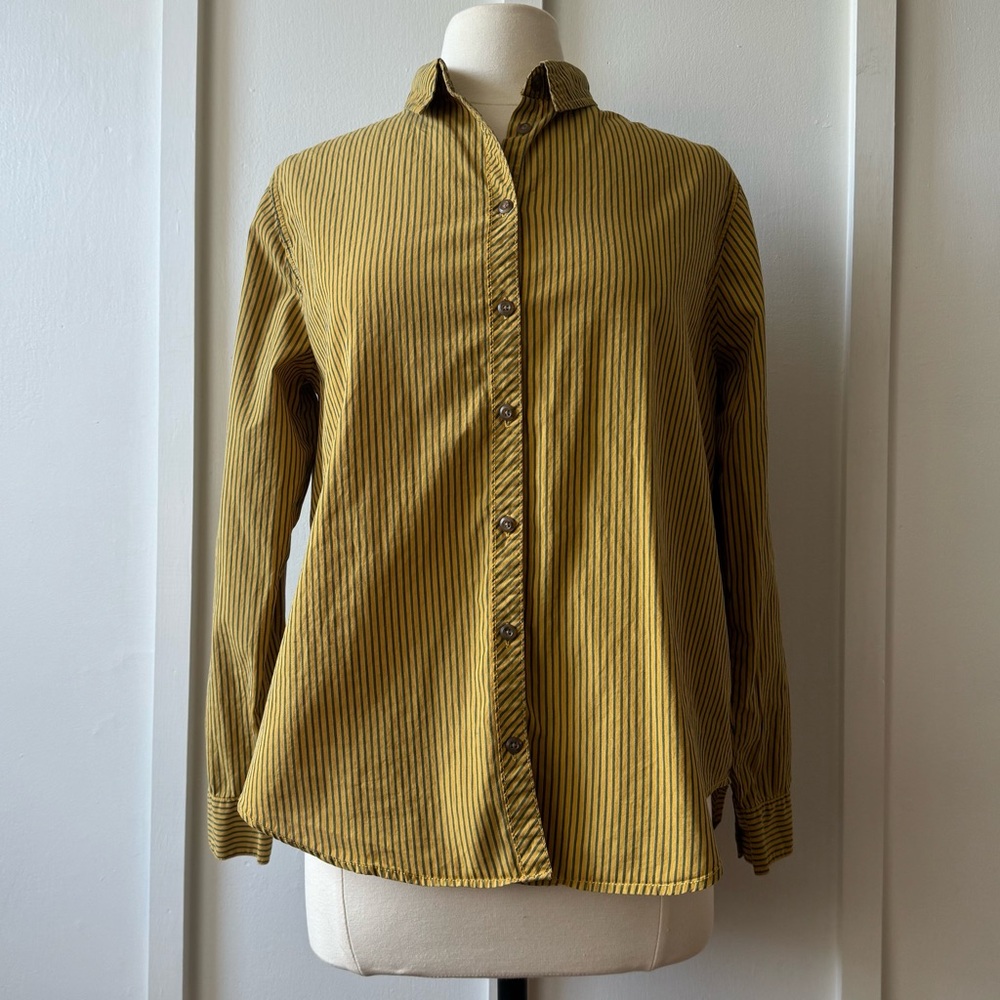 Urban Outfitters Mustard Yellow & Gray Striped Button-Down Shirt |‎ Size M